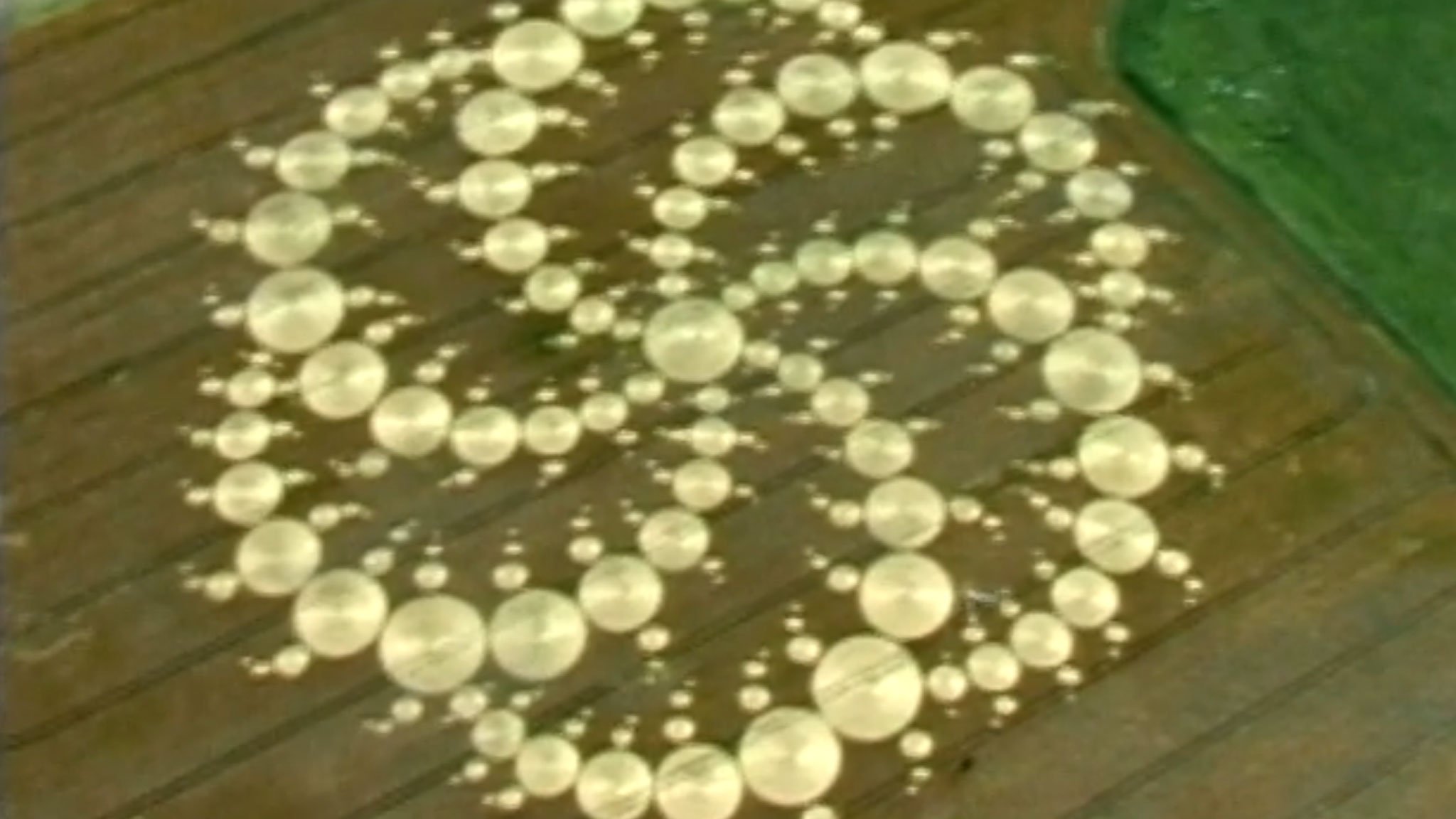 Mystery Hunters - Episode 23: Alien Encounter, Crop Circles
